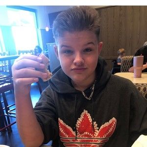 Meet your Posher, Aiden